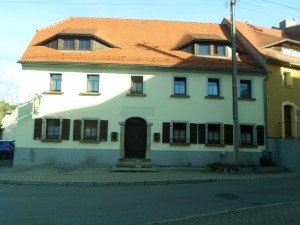 Ansicht von Westen Zugang zur Wohnung
