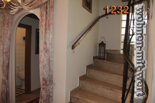 1232-treppe-01